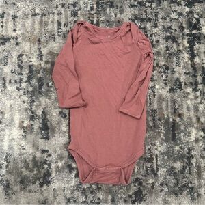 Kyte Baby 6-12 months Dusty Rose Bodysuit